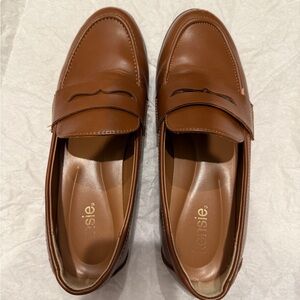 Kensie Brown Loafers